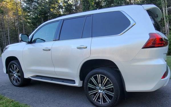 2021 Lexus LX 570 White Pearl V8 - $28,00063470597172993121