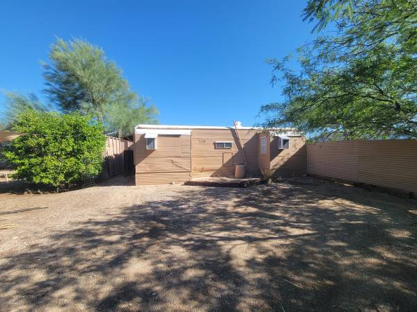 $950 / 1br - 400ft2 - Tailer for Rent 400 Sf (Desert Hills)64024988422786120