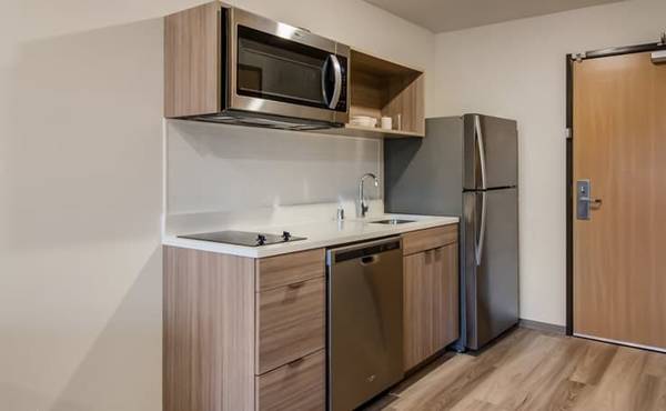 $2,016 / 1br - Managers Special for Your First Month - A Smart Apartment Alternative! (11329 Pacific Hwy SW, Lakewood, WA)63688369359617124