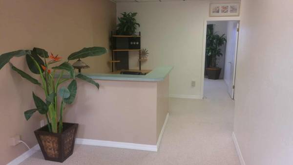 $1,000 / 800ft2 - Professional Office Space for Lease – Available October 1st! (Lake Havasu City)63667261544451123