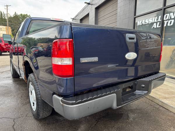 2006 Ford F150 XL - Tracción trasera - Cabina sencilla - Solo 79,000 millas - $3,995 (Akron)63435981636225124
