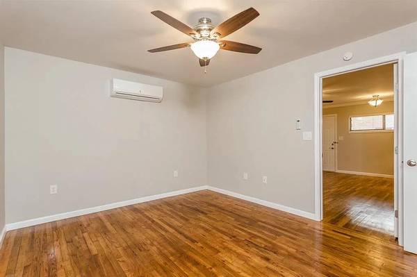 $1,125 / 1br - 580ft2 - Don't wait! These move-in deals are going fast! (Houston - Museum District)63906678756098122