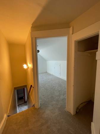 $1,100 / 1br - Dormitorio privado, disponible el 1 de octubre (Rindge Ave, ¡a 9 minutos a pie de Davis!)63875606066563123