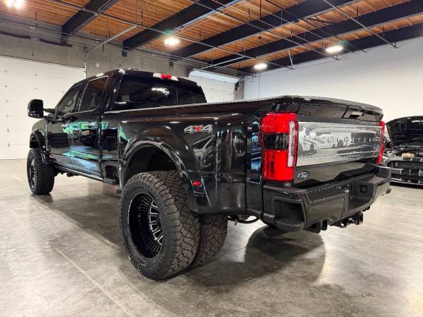 2024 Ford F-450 Super Duty Diesel 4x4 4WD Truck Limited  4dr Crew Cab - $114,900 (Platinum Motors Corp)63438392032003121
