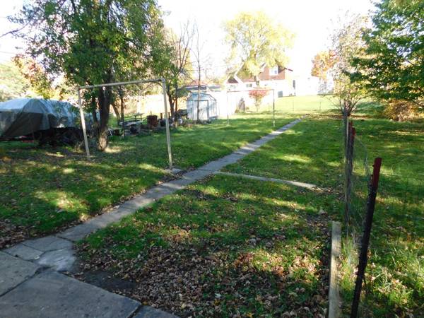 $129,900 3-bed, 2 bath home with LAND CONTRACT TERMS AVAILABLE! (Manistee, MI)64308161704449123