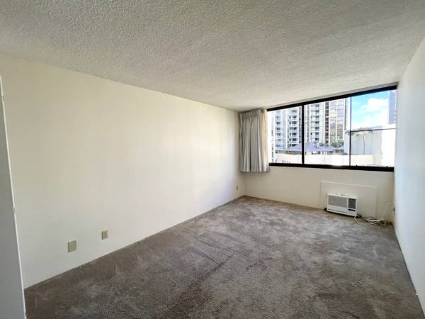 $2,650 / 2br - 888ft2 - Available 1 bed/1bath/1 prkng at Kukui Plaza (Honolulu)63939395917058124