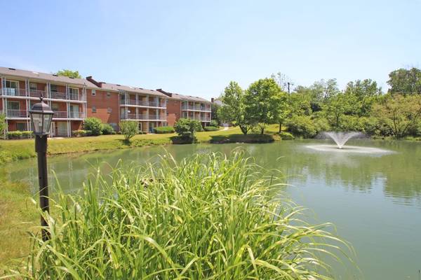 $1,255 / 2br - 880ft2 - 🍂 Spacious 2-Bed/2-Bath – $50 OFF Special 🍂 (Cincinnati)63974610105346122