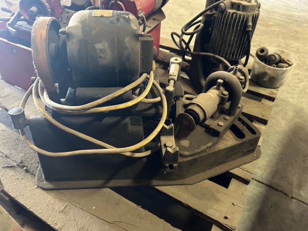 Kwik-Way Valve Facing Machine 1