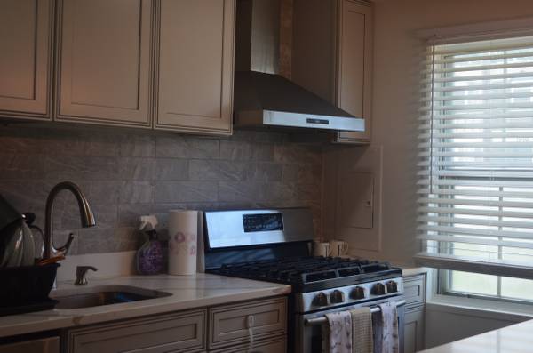 $212,200 / 2br - 818ft2 - FOR SALE 2 BED 1 BATH Townhouse Move-In Ready (Hyattsville)64040360615169122