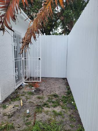 $1,500 / 1br - Efficiency Privado de Renta/ Private Efficiency con/with Washer/Dryer (Hard Rock Stadium/ Miami Gardens)64002014879234121
