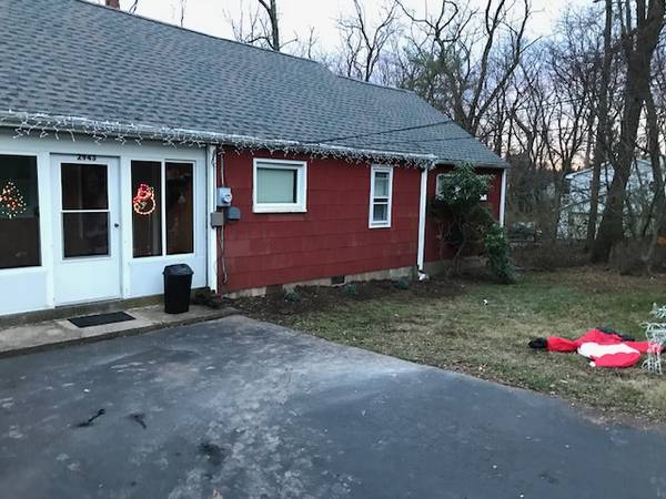 $2,150 / 3br - Country Charm63951426331395120