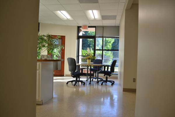 $296 Executive Offices!  Fully Furnished! Lakefront Views! (6520 Airport Center Drive)64027279279363123
