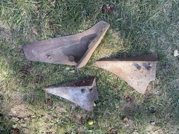 Vintage plow points 1