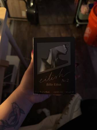 Billie elish no.2 perfume 1