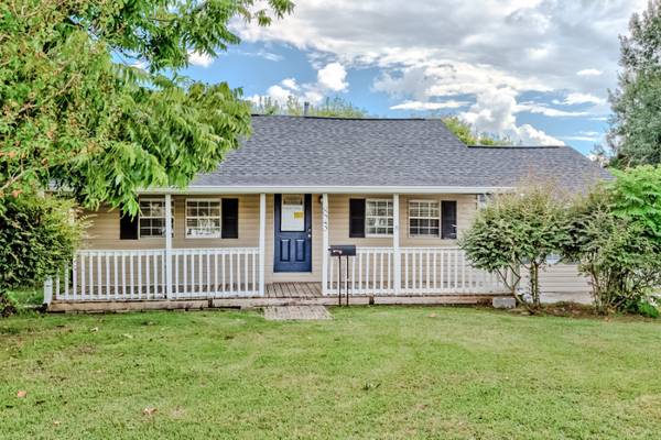 $1700.00 / 2br - 1400ft2 - Modern 2 Bed/2 Bath Unit in Nederland, TX - Available 10/15 - $170064036371449731120