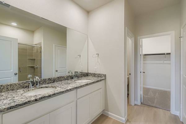 $285,900 / 3br - Spacious Primary Closet (Ferris TX)64305507337859122