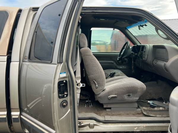 98 chevy z71 ! Off road genial para acampar - $3,500 (Firestone)63621874358145123