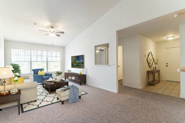 $1,940 / 4br - 1455ft2 - Apply for waiting list for a 4 bedroom 3 baths at Hunters Run Apts! (Tampa)63991084908675121
