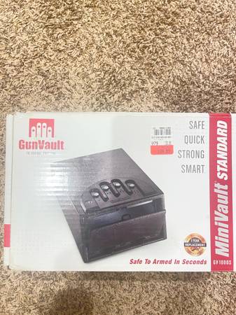 Gun safe “GunVault” 1