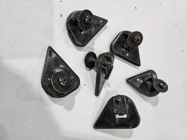 Bedliner installation clips and bolts 1