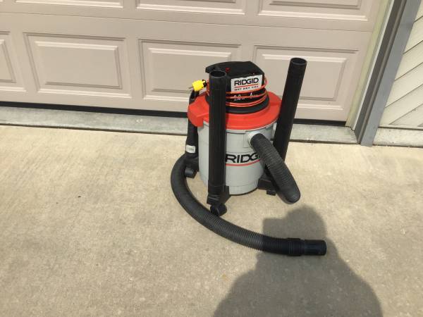 Ridgid shop vac 1
