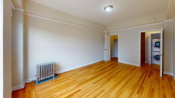 $5,845 / 2br - 849ft2 - 2BR luminoso con lavadora/secadora en unidad, ventanas panorámicas. Unidad 303 (lower pac hts)63813587898755124