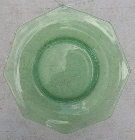 Four 9" Cambridge Green Depression Glass Octagon Plates 1