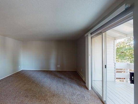 $1,579 / 2br - 985ft2 - Patio/Balcón, Piscina Exterior Temporada, Jacuzzi, Admite Mascotas (West Gresham - Highland)63831608942467121