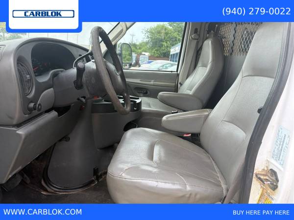 2008 Ford E350 Super Duty - Photo 9