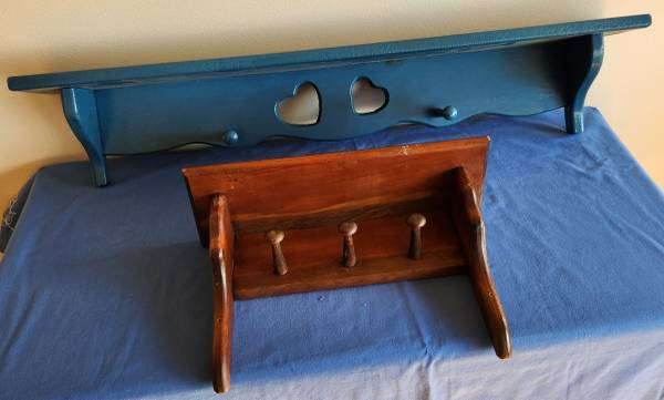DISPLAY SHELVES 1