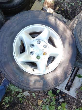 Toyota Tundra Rims n New Tires 1