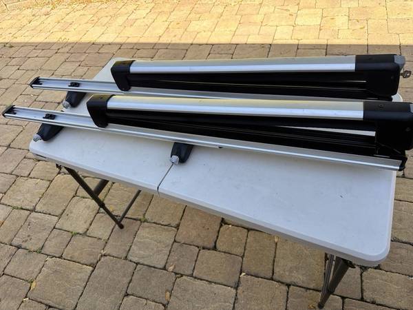 Thule ski rack-extends 1