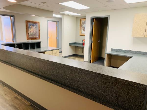 $4,100 / 1766ft2 - Office Condo in UMED District - For Lease (3500 Latouche Street)63416756230147121