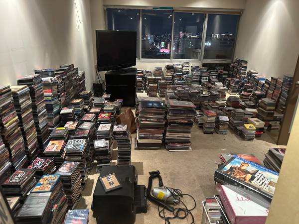 MASSIVE DVD, CD & LASERDISC COLLECTION — THOUSANDS — BULK SALE 1