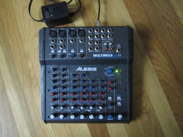 Alesis Mixer - MultiMix 8 USBFX 1