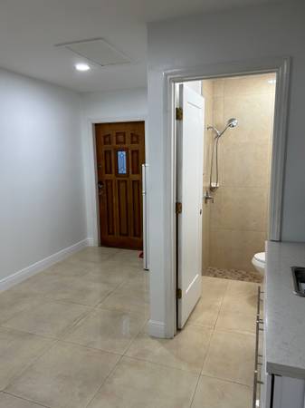 $1,000 / 1br - Efficiency for rent in Miami (Miami)64002016386177124