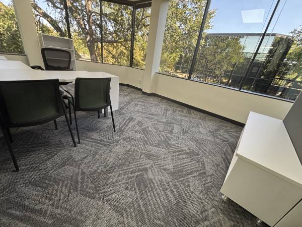 $1,100 Private Window Office Up to 5 Workstations 20% Off Available Now (Dallas)63936223945474120