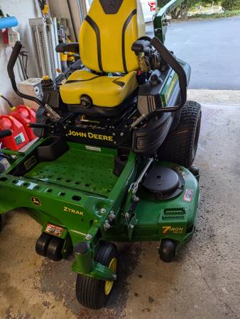John Deere commercial Zero turn Z930M 25.5 hp Kawasaki 60" cut 1