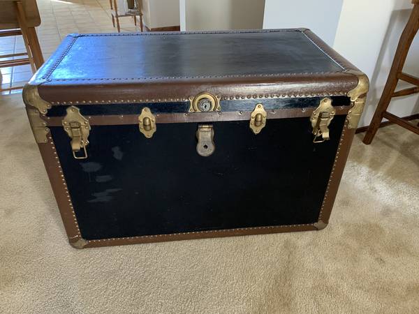 Luggage - Antique Eagle Lock Company Vintage Trunk Chest 1