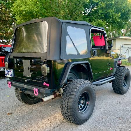 2004 Jeep Wrangler - $12,00063621419663873122