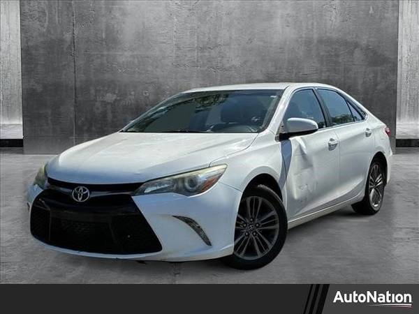 Camry SE Sedán 2015 - $12,145 (Llame al *(224) 229-0676* para confirmar disponibilidad al instante)63618950039809120
