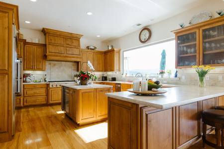 $1,950 / 1br - Furnished Room with Private Bath in CV Village Home w Stunning Views (Carmel Valley Village)64054766728194122