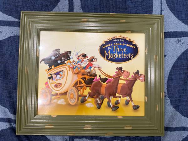 2004 Disney Mickey 3 Musketeers Commemorative Lithograph 1