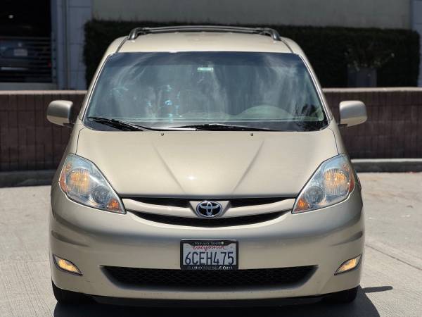 2008 TOYOTA SIENNA XLE 3.5L V6- ONLY 88K MILES! 7SEATS- LEATHER SEATS - $11,995 (san jose west)63469745628801122