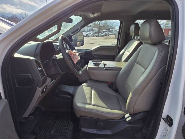 2022 Ford F550 6.7L 4x4 - Photo 12