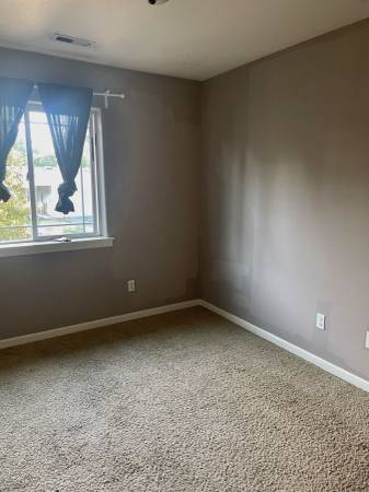 $625 / 3br - 90ft2 - Room available in cozy North Portland duplex (Kenton)63831753273089124