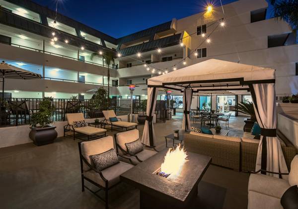 $2,495 / 1br - 1 MO FREE- CALL! - Pool & Lounge, Coffee Bar - Pets Welcome (Hillcrest)63657173649153122