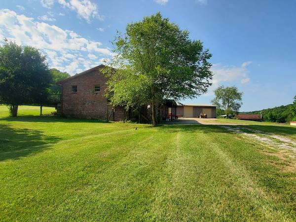 $425,000 / 3 habitaciones - 1680 pies² - 8 acres, casa de 1 planta con sótano completo y garaje adjunto; gran garaje y más (Beaver)63406179476611122