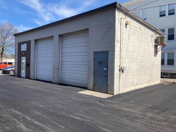 $2,500 / 1050ft2 - WORCESTER-GOLD STAR BLVD  BUSINESS ZONED-FULL RETAIL (GOLD STAR BLVD)63825124045315121