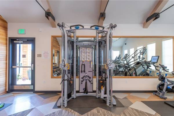 $1,867 / 1br - 700ft2 - Package Receiving, Recycling, On-Site Maintenance (13285 Southwest Hawks Beard Street, Tigard, OR)63867270363009123